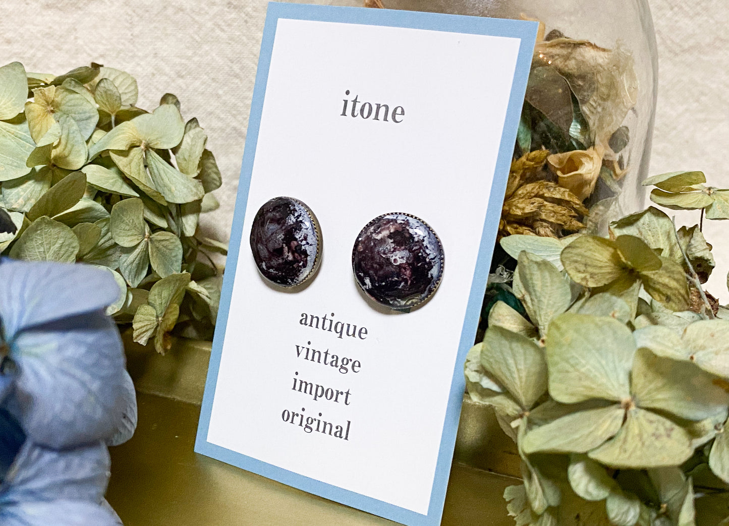 design resin clip-on earrings