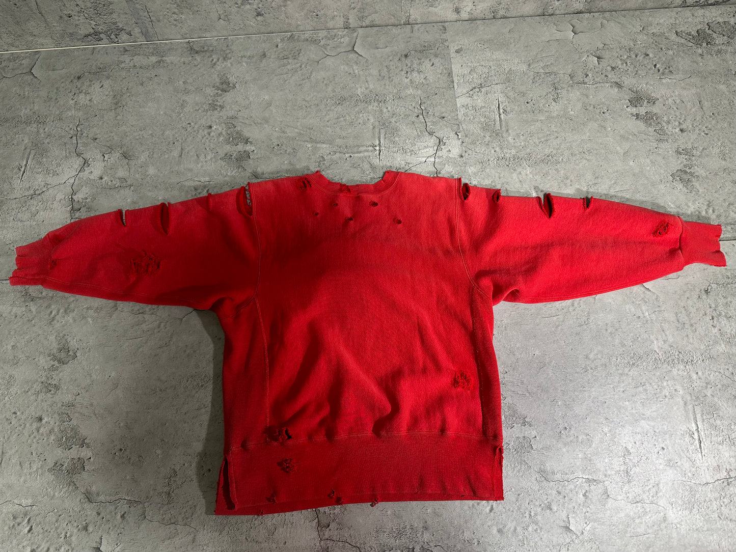 USA Champion distressed reverse weave sweatshirt vintage 80s